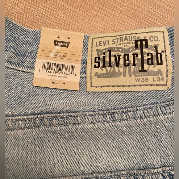 Levis Silver Tab Jeans 36x34 Loose Distressed Tapered Leg Denim Cotton -NWT - Picture 2 of 13